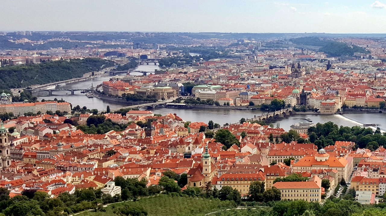prague-2790147_1280